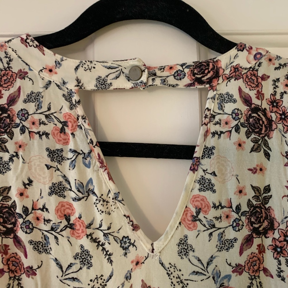 Floral Romper - Picture 5 of 5